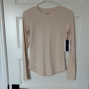 Tahari Women's Cream Long Sleeve Top